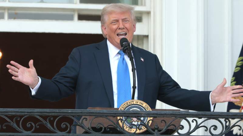 Trump Issues US Travel Ban on 12 Countries, Restrictions on Seven Others