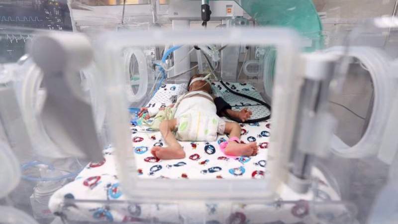  Gaza's Largest Hospital Shuts Down After Running out of Fuel 
