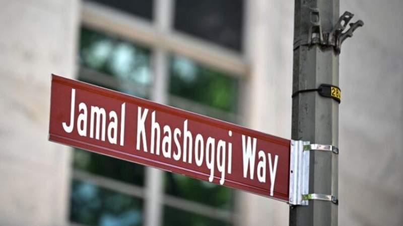Khashoggi Appears in front of Saudi Consulate in Los Angeles