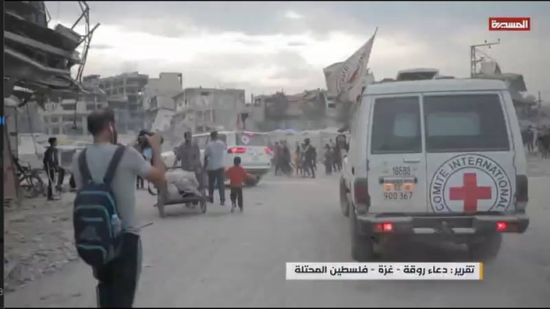 Amid Ruins, Hamas and Red Cross Search for Israeli Soldiers' Bodies in Gaza