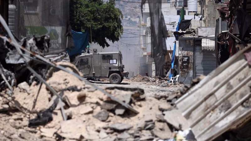  On Christmas Day, Raiding Israeli Troops Light up Jenin Sky with Flare Bombs 