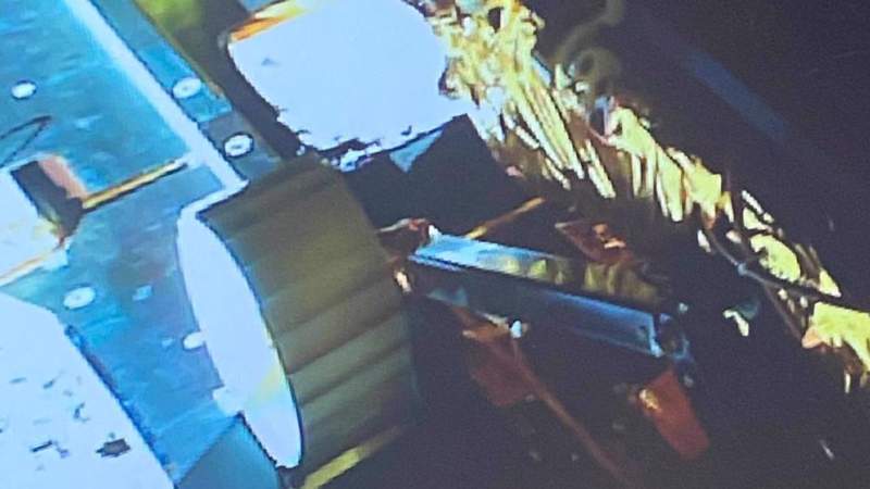 Indian Rover 'Pragyan' Starts Exploring Moon's South Pole