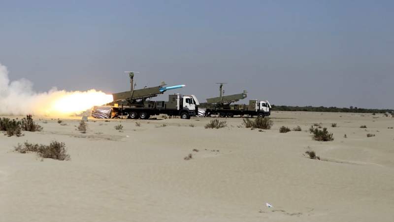Zarif Reacts to US B-52s: We Do Not Shy Away from Crushing Aggressors