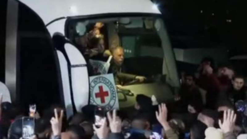 Palestinian Prisoners Freed as Hamas Releases Bodies of Israeli Captives
