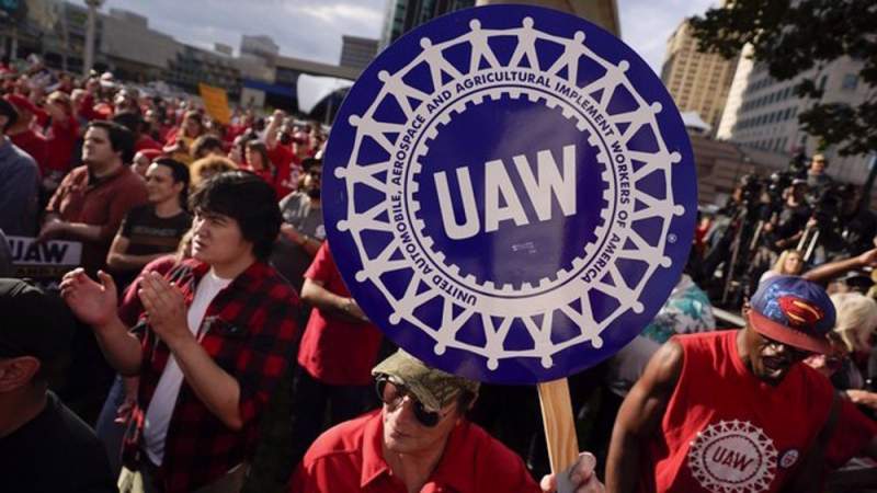 US Auto Workers Union: Strike to Expand If No Agreement Reached on Pay Hikes