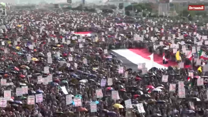 Al-Sabeen Crowds Warn Yemen’s Enemies, Affirm Readiness for Any Escalation