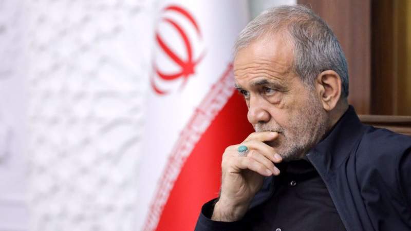 President Pezeshkian Urges Stronger Multi-Layered Protection of National Data in Cyberspace