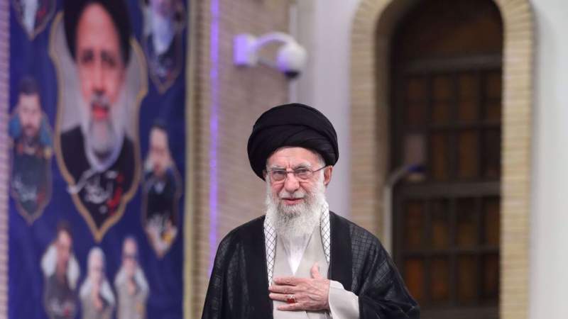 Sayyed Khamenei Praises Late Iran President Raeisi’s Dedication to Serving People