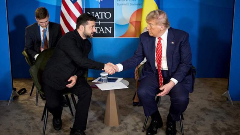 Trump Warns Zelensky Against Hitting Moscow; Pledges to Arm Him with Missiles That Can: Reports