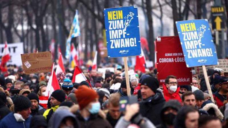 Thousands of Austrians Protest Against COVID Measures, Mandatory Vaccination