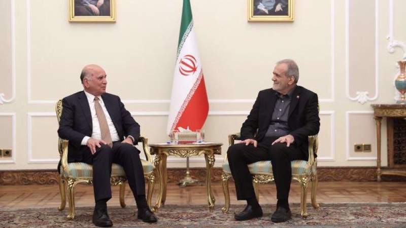 President: Iran Ready to Share Nuclear, Technological Expertise with Iraq