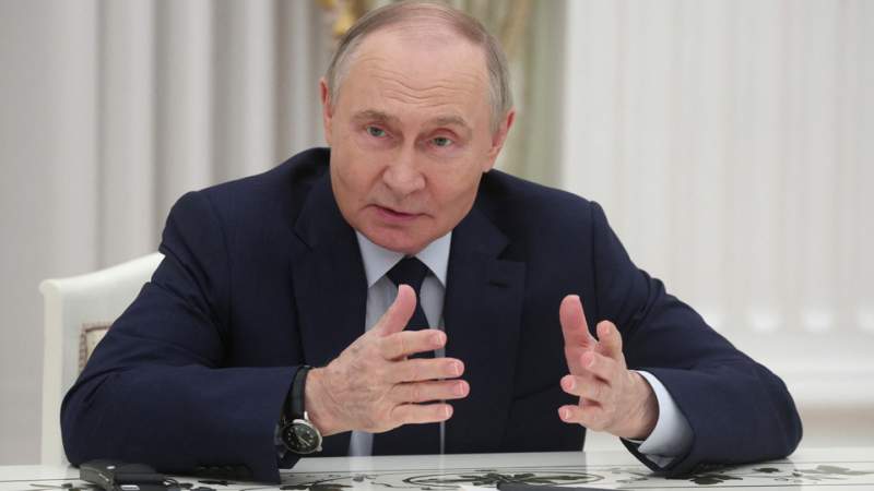Russia's President Putin Ratifies Bill for Strategic Partnership with Iran