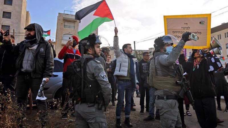 Israeli Settlers Fire Indiscriminately at Palestinian Homes in Al-Quds District