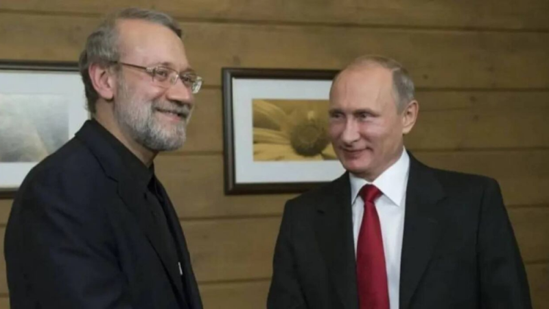 Iran’s Top Security Official Meets Putin, Conveys Leader’s Message