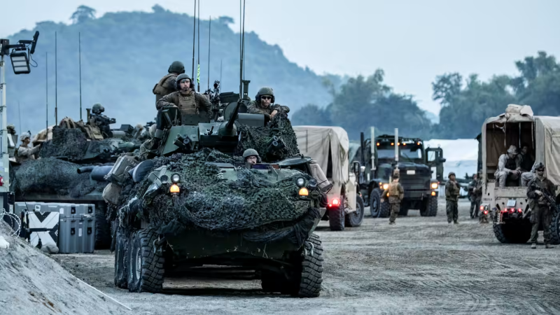  Philippines Agrees to Give US Expanded Access to Military Bases 