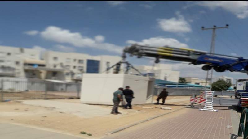 Israeli Enemy Media Reports Deployment of Mobile Shelters in 'Eilat' Amid Escalating Yemeni Operations