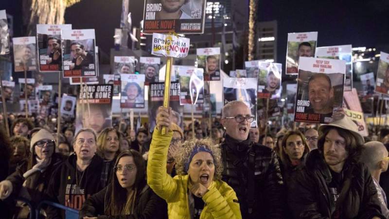 Israel 'Choosing to Seize Territory' Rather Than Release Captives: Families