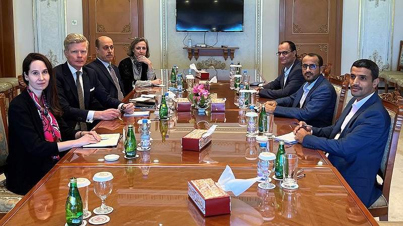 UN Envoy to Yemen Discusses Humanitarian Crisis with National Delegation, Omani Officials 