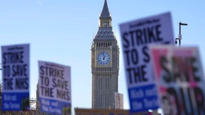 ‘Unparalleled Disruption’: UK’s NHS Warns 250,000 Operations Postponed Due to Doctors' Strike